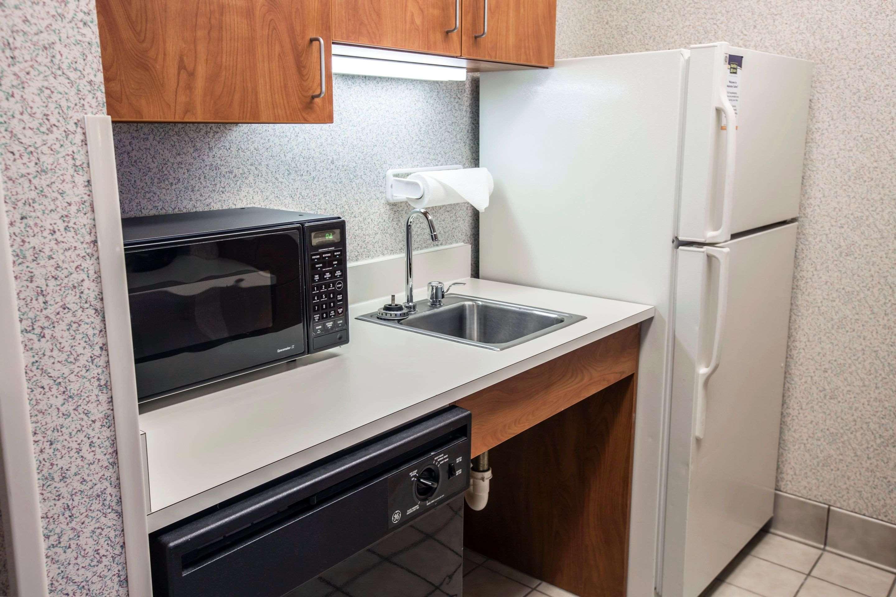 Mainstay Suites Wilmington - University Area Esterno foto